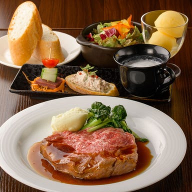 山の洋食屋 ざびえる_東北初上陸!「ざびえる」特製の仙台牛ローストビーフステーキ(180g) スタンダードコース