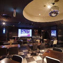 B24（ビーツーフォー）