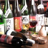 広島は全国にさきがけた軟水酒造法の発祥の地で、名醸地、酒所として全国的に名が知られています。ぜひ、各地の地酒をお試しください。日本酒だけでも40種程ありその中からオススメのものをご案内いたします