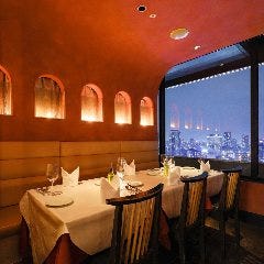 12名様～16名様・17名様～22名様用 夜景付宴会個室完備