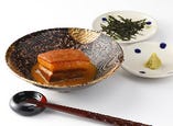 伝統にこだわり、伝統にこだわらない。今、美味しい琉球料理を