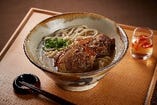 伊江島産小麦全粒粉使用生麺　　　　アグーソーキそば