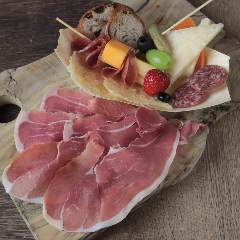 イタリア食材＆デリ ローマ商店 EKIZO神戸三宮店