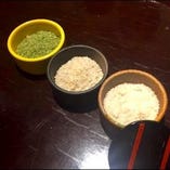天ぷらは手作りの特製塩で！【抹茶塩・山椒塩・焼塩】