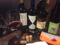 コスパ抜群！！厳選イタリアワインはボトルで飲むのがお得！！
