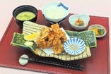 九州醤油仕込み 鶏の唐揚げ定食