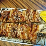テイクアウトニセコ豚串丼