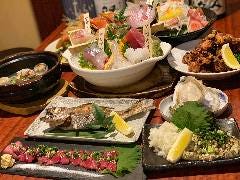 旬の食材をお楽しみ頂けるコースをご用意しております。