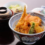 [リーズナブル]
天ぷらを使った親しみやすいメニューもご用意！