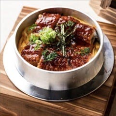 全国日本酒と炉端とおでん 個室居酒屋 はなこま新宿三丁目店_鰻釜飯