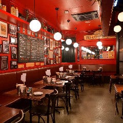 地下道直結！名古屋クロスコートタワーB1Fにございます。
