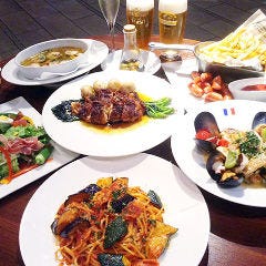 コースは全て飲み放題付！ビール片手に美味しいお料理をどうぞ！