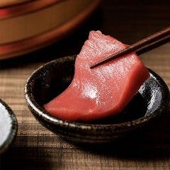厳選本マグロ。濃厚な旨みととろける脂が魅力
