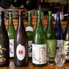 【厳選日本酒】
その時々のおすすめを揃えていますので、品揃えは店頭でご確認ください！