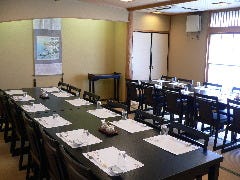 ４０名様までご利用できます。 忘新年会にも最適です!!