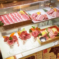 フォトジェ"肉"な肉パフェ＆肉ケーキ♪ 予約でサービス☆