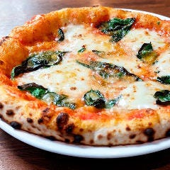 開業時からずっと本気でつくり続けるピッツァ