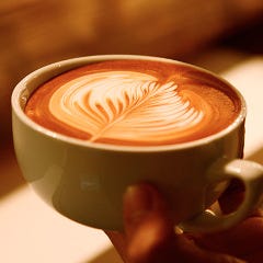ラテや他各種カフェメニューございます。