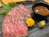 黒毛和牛  冷製ローストビーフ　雲丹しょう油