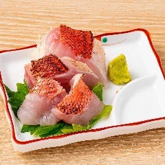 珍しい魚種など約20種を429円(税込)~の低価格で提供