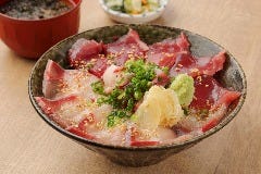 日替わり海鮮丼あります！
