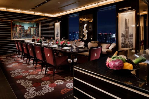 DINING ＆ BAR TABLE 9 TOKYO 