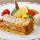 世界に名高い【ホテルオークラ】伝統のフレンチトースト1595円