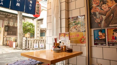 串カツともつ鍋とかすうどん居酒屋 しゃかりき432゛梅田堂山店 店内の画像