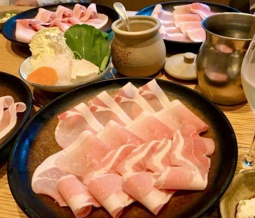 沖縄県産あぐー豚しゃぶは、シークワーサーポン酢でどうぞ！