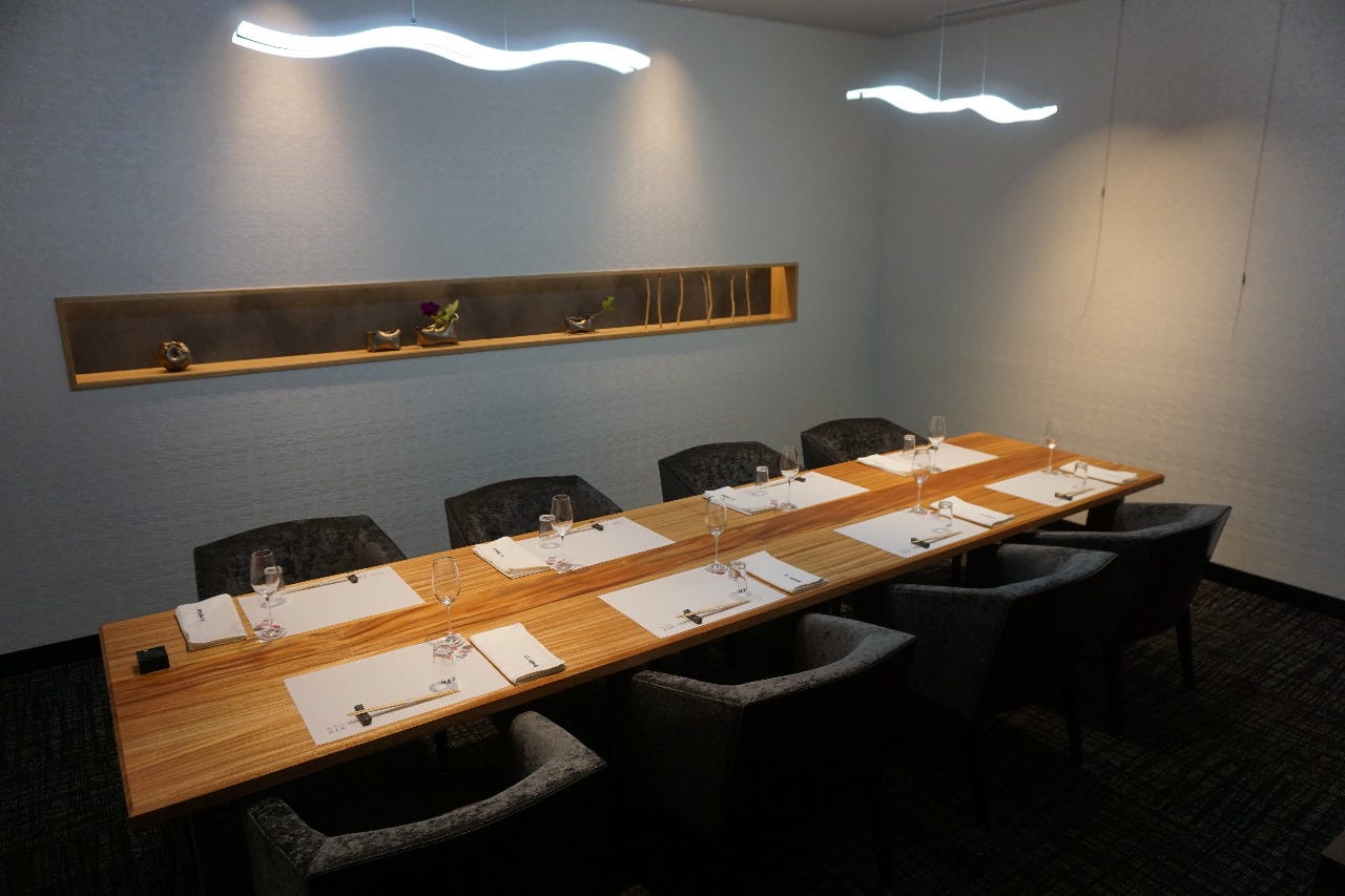 あつた 蓬莱軒 松坂屋店 店内 ぐるなび