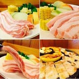 生サムギョプサル：茨城県産美明豚、焼きりんご、焼きニンニク、焼きキムチ、焼き芋。
