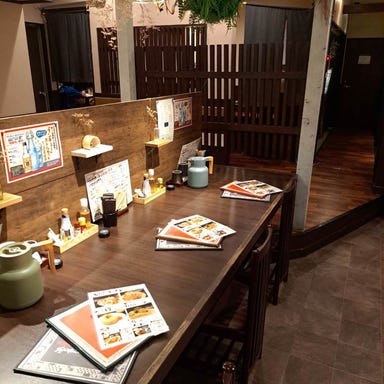 麺とご飯とお酒のお店 食堂かなゑ  店内の画像