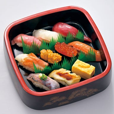 魚がし日本一 赤坂店_特上にぎり (中とろ・生海老・雲丹・いくら)