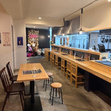 韓国っぽい居酒屋なぎさ_カウンター席(1名様×9席)