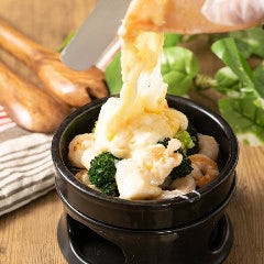 Cheese Bar 西北チーズ メニュー ﾌｫﾝﾃﾞｭ ﾗｸﾚｯﾄ ぐるなび