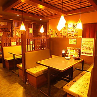 炭火焼 八剣伝_テーブル席 4名様