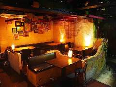 HACHIRO’S BAR AND CAFE 