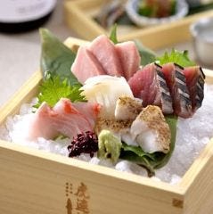 虎連坊 ヒルトンプラザウエスト店_刺身盛り合わせ　五種