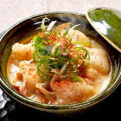 虎連坊 ヒルトンプラザウエスト店_牛もつの酒粕味噌煮込み