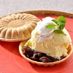 虎連坊 ヒルトンプラザウエスト店_酒粕クリームがけ　バニラアイス最中