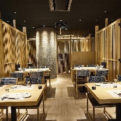 虎連坊 ヒルトンプラザウエスト店_