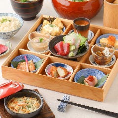 虎連坊 ヒルトンプラザウエスト店_≪お昼の会食に最適◎≫鯛めし食べ放題！虎の松華堂　＋蟹味噌グラタン・デザート付き