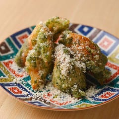 虎連坊 ヒルトンプラザウエスト店_鯛ちくわチーズの磯場揚げ