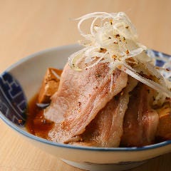 虎連坊 ヒルトンプラザウエスト店_黒毛和牛の肉豆腐