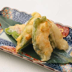 虎連坊 ヒルトンプラザウエスト店_万願寺唐辛子の海老詰め天ぷら