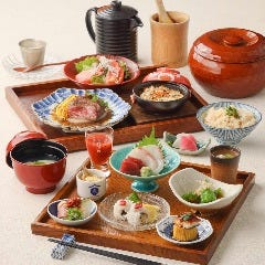 虎連坊 ヒルトンプラザウエスト店_≪お昼の大切なお食事に◎昼会席　黒毛和牛ロースステーキ・鯛めしなど　全15品