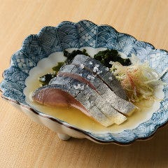 虎連坊 ヒルトンプラザウエスト店_昆布〆生姜で食べる　鯖きずし