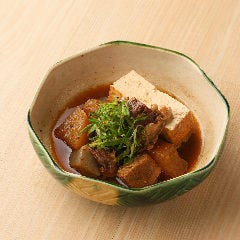 虎連坊 ヒルトンプラザウエスト店_牛すじ醤油煮込み