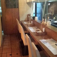 オイスターバー 海と月 藤が丘店