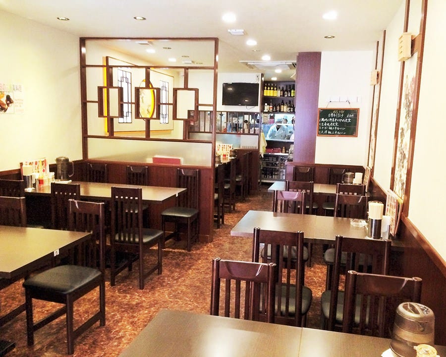 中華料理 菜香菜 新宿店の内観